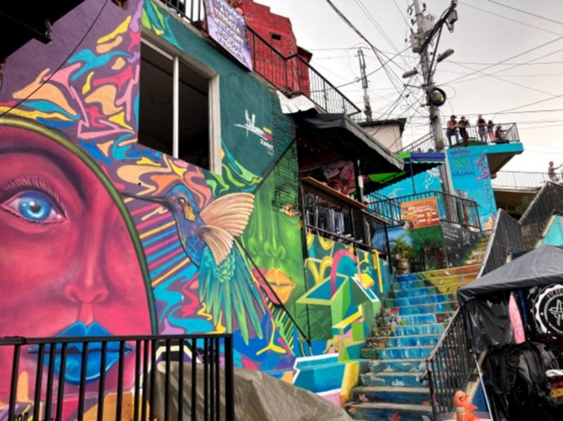 雲野さんキャンピングカー世界一周